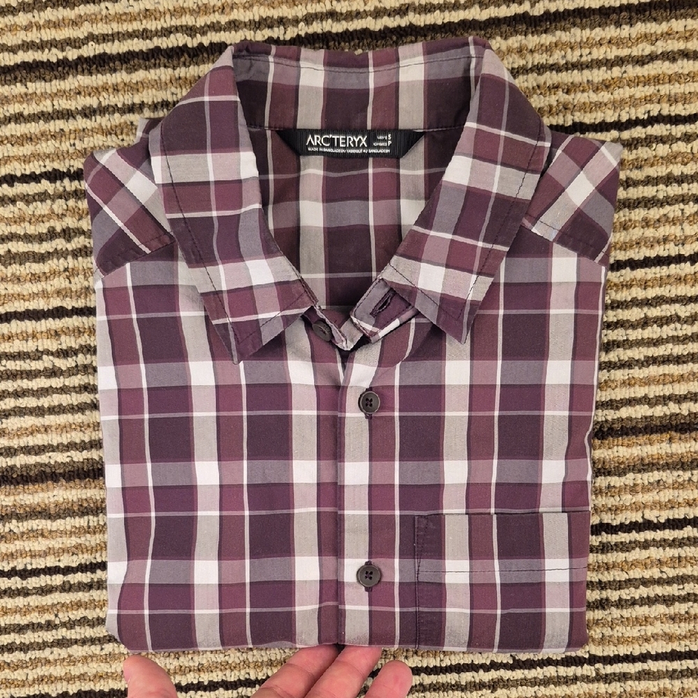 ARC'TERYX Brohm Purple Plaid Cotton Blend Mens Sz S Short Sleeve Button Up Shirt